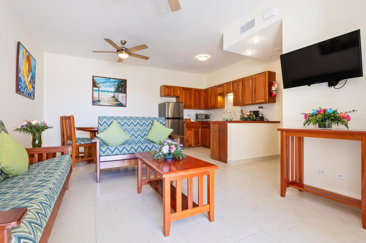Sunbreeze Suites San Pedro  Zewnętrze zdjęcie