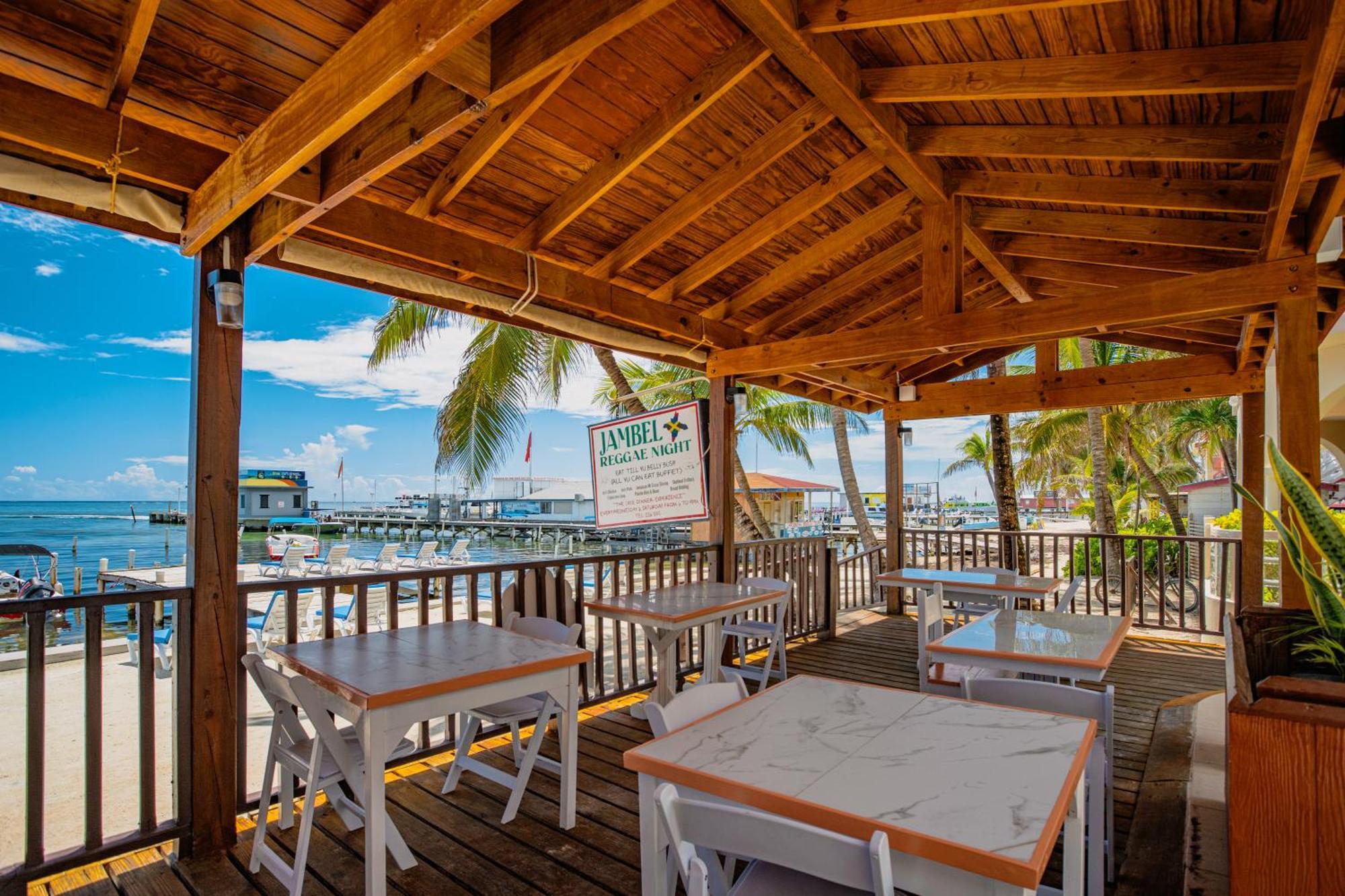 Sunbreeze Suites San Pedro  Zewnętrze zdjęcie