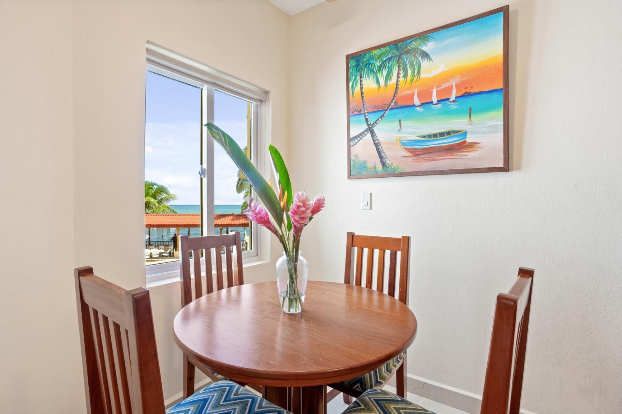 Sunbreeze Suites San Pedro  Zewnętrze zdjęcie